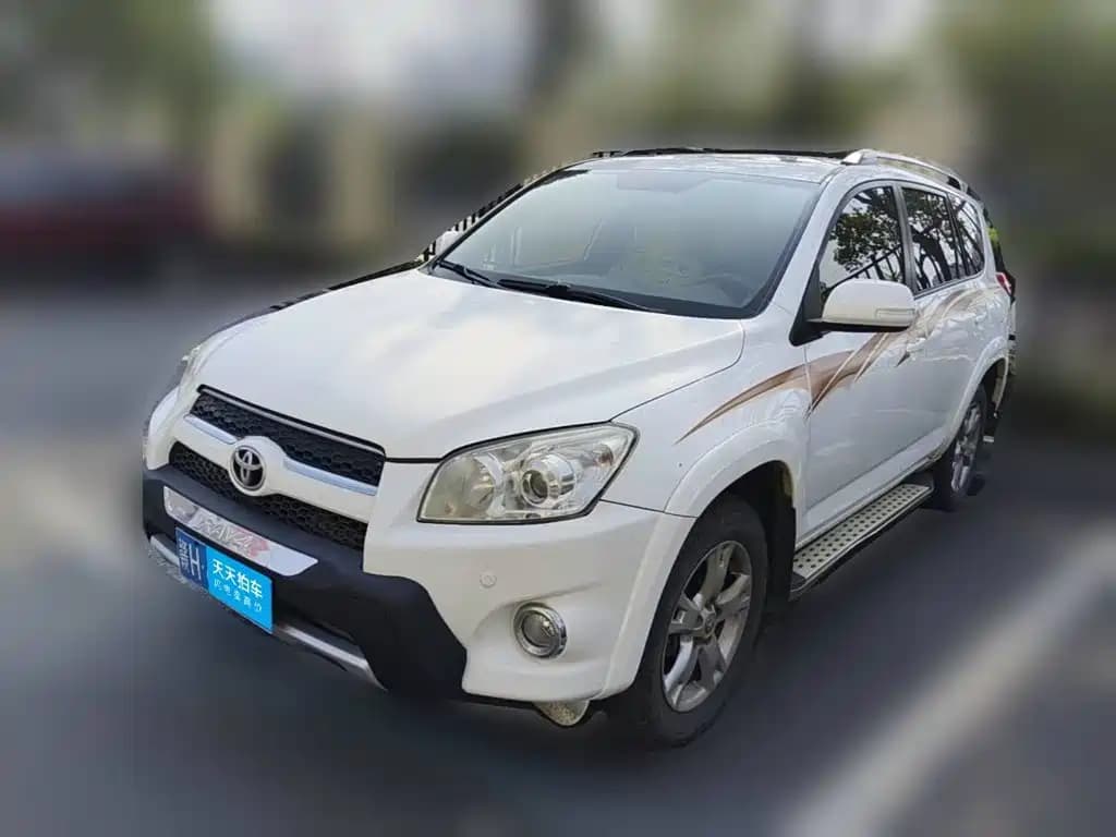 Toyota RAV4 Rongfang 2011 2.0L Automatic Luxury Edition