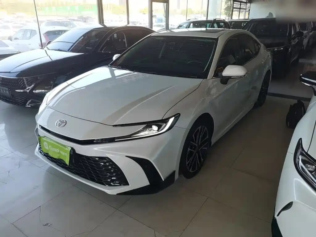 Toyota Camry 2026 Hybrid 2.0HSE Sport Lite Edition