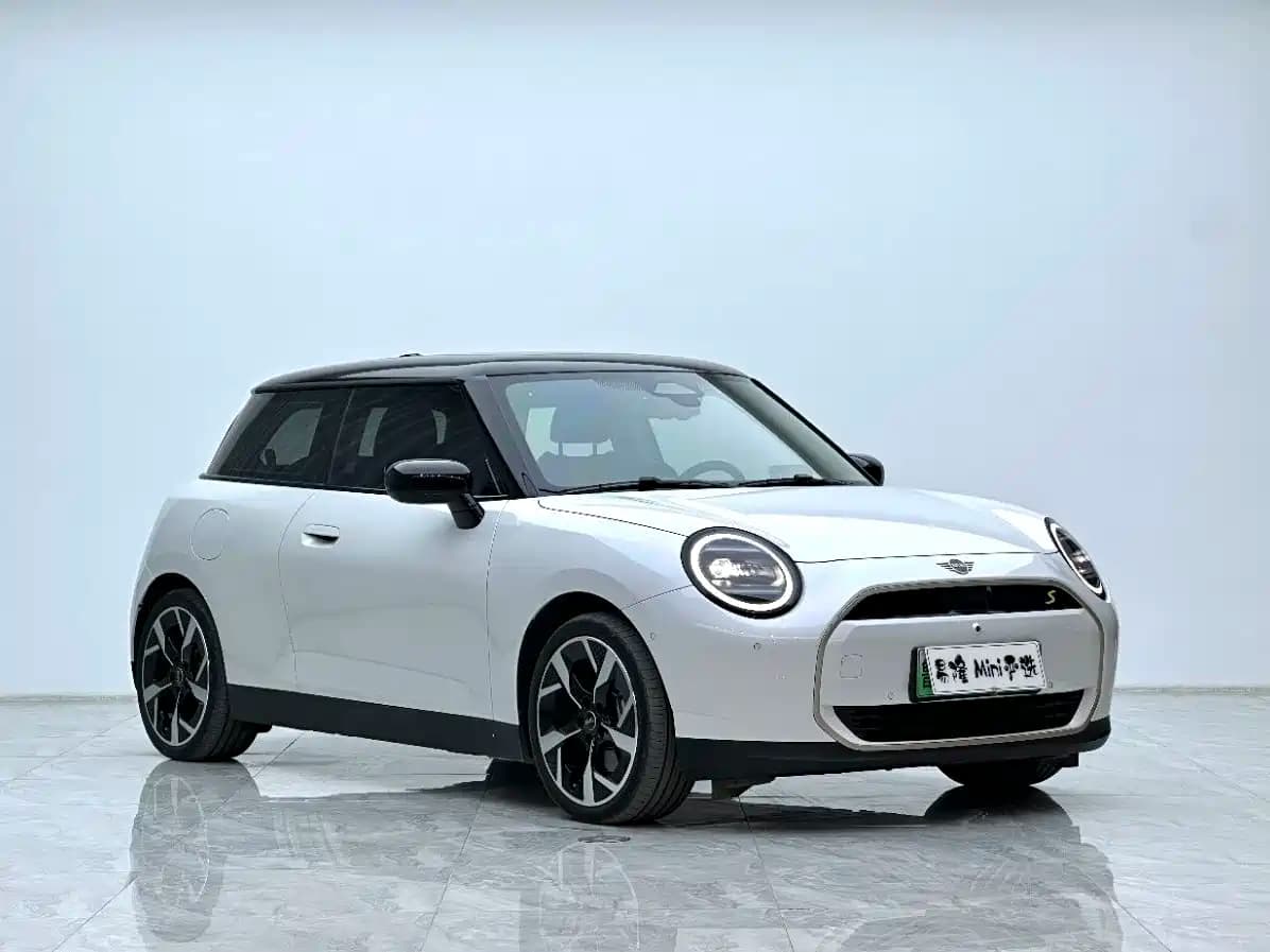 MINI Electric MINI COOPER 2024 452km COOPER SE Artist