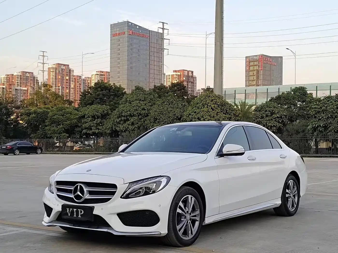 Mercedes-Benz Mercedes-Benz C-Class 2015 C 200 L Sport