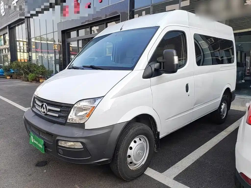 Maxus V80 SAIC Xintu 2017 2.5T 6-speed manual Aoyun Tong China V short wheelbase medium roof 5/6/10 seats