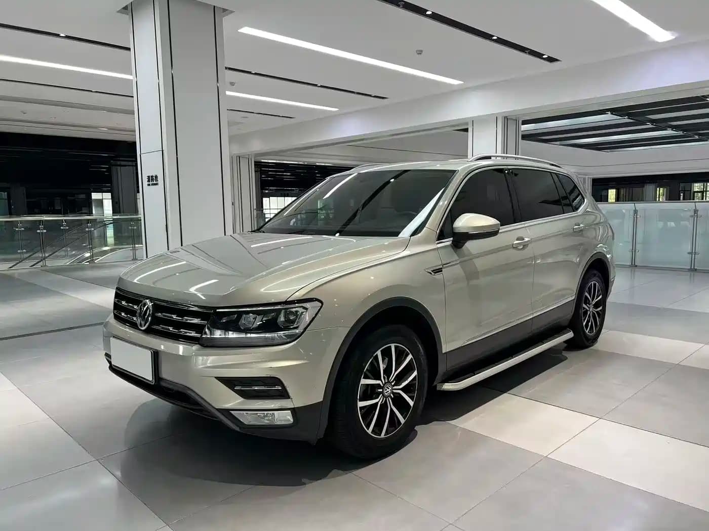 Volkswagen Tiguan L 2017 330TSI Automatic 2WD Luxury Edition