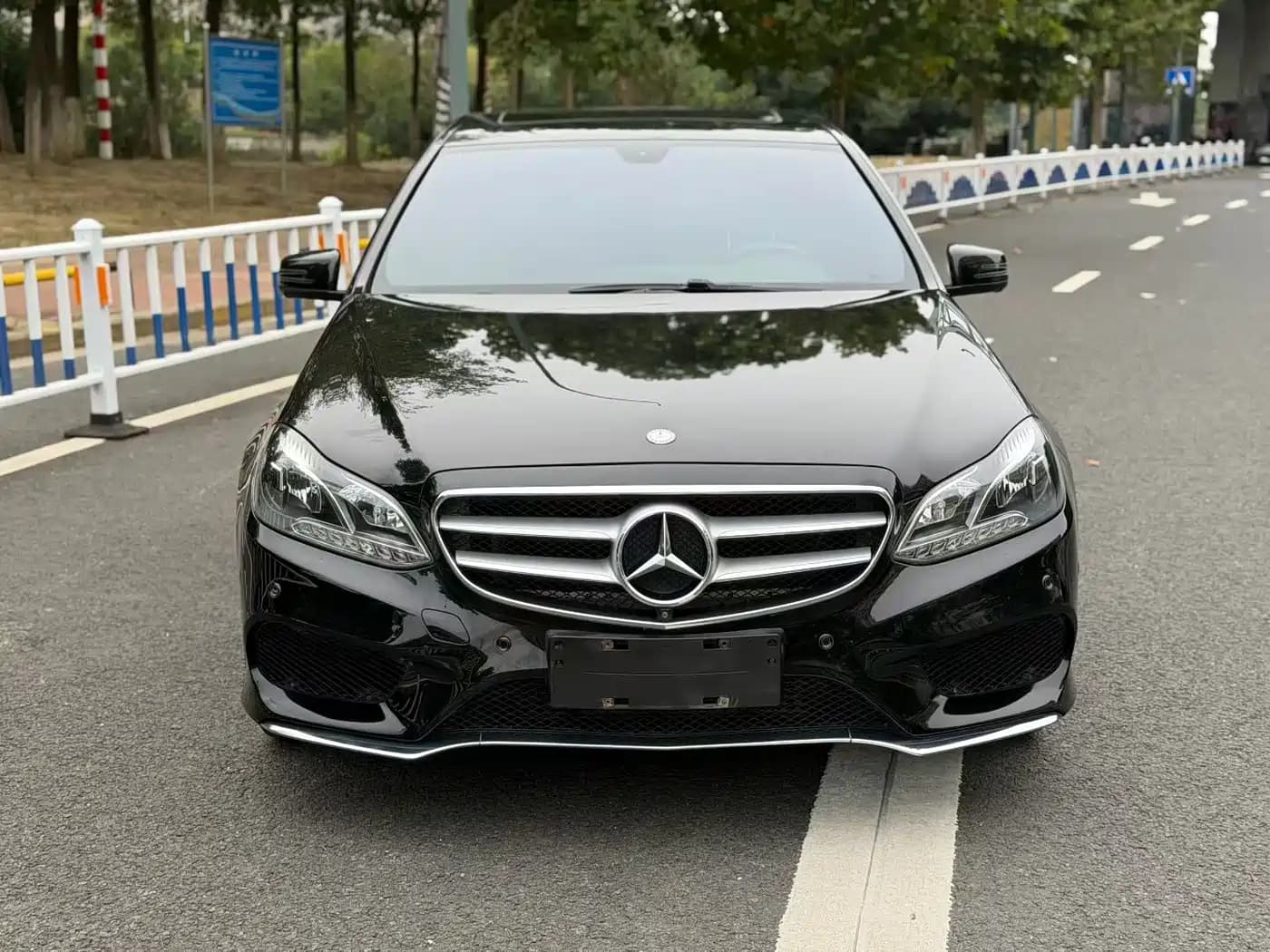 Mercedes-Benz Mercedes-Benz E-Class 2015 E 260 L Sport