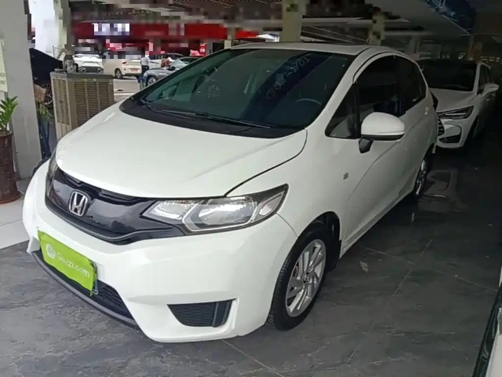 Honda Fit 2016 1.5L LXS CVT Comfort Sunroof Edition