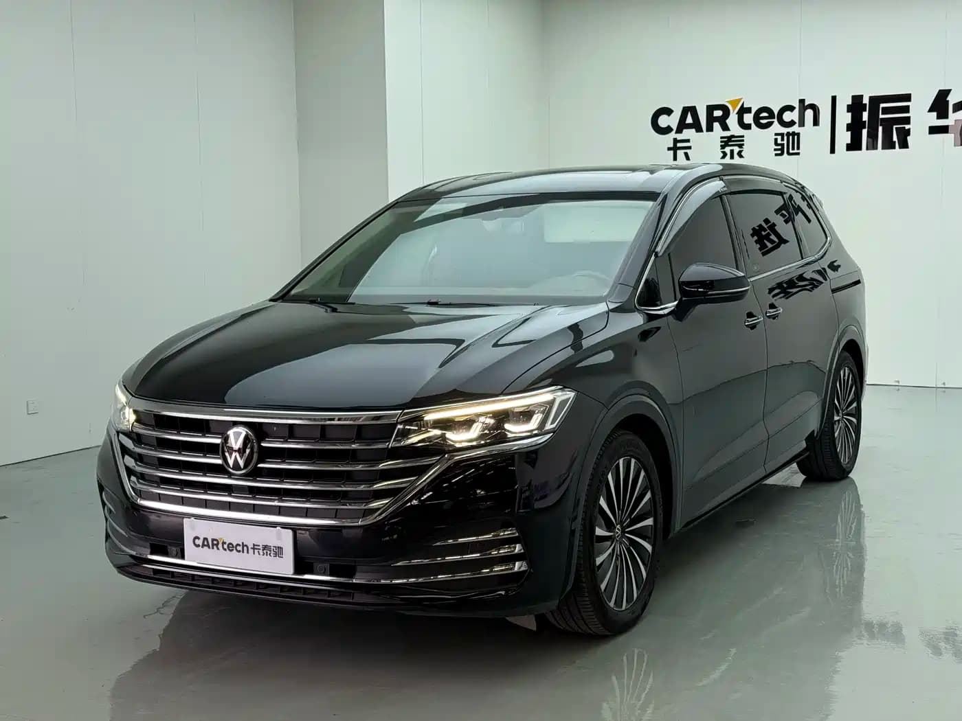 Volkswagen Viloran 2020 380TSI Premium