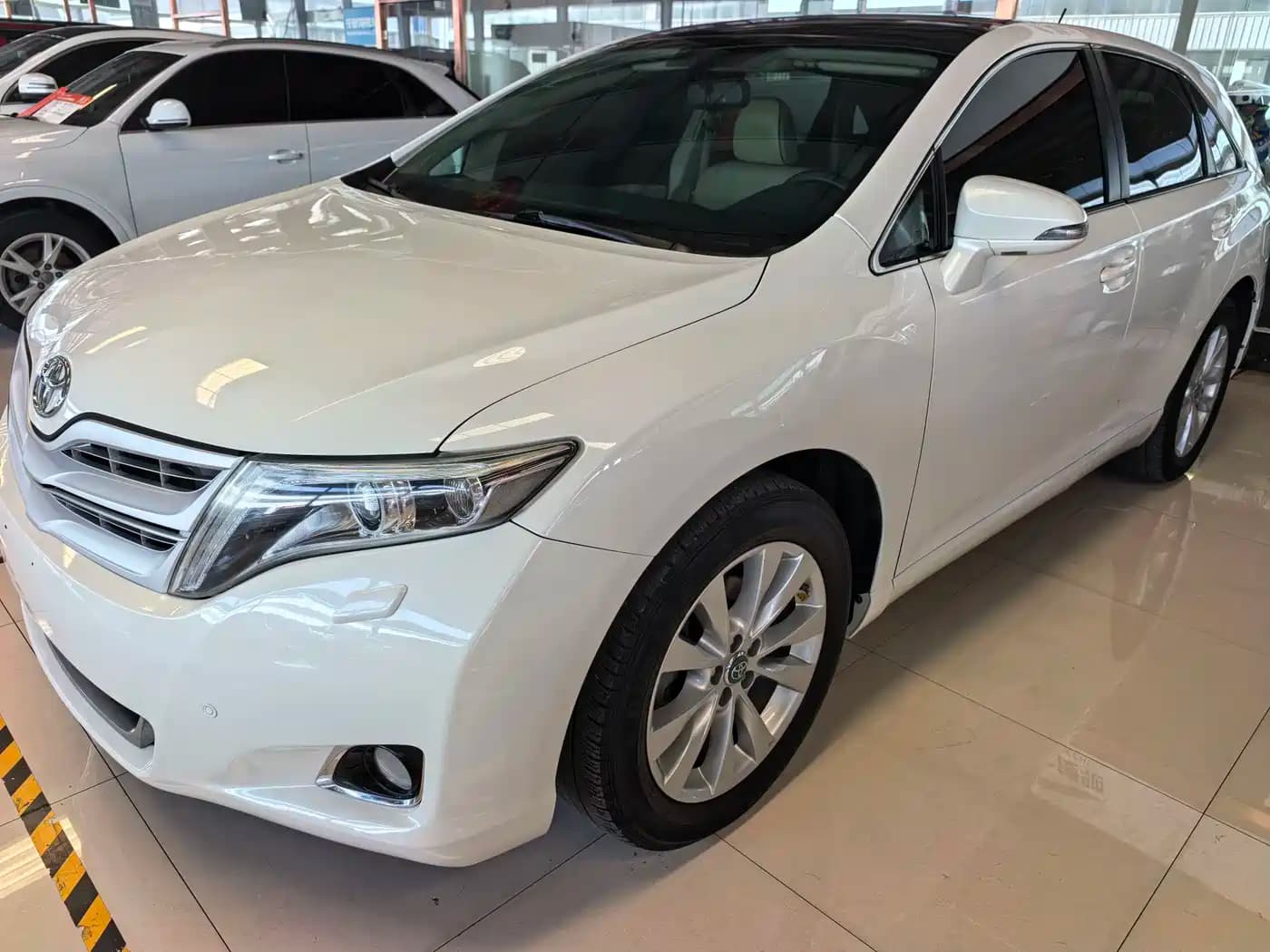 Toyota Venza (Import) 2013 2.7L 2WD Luxury Edition