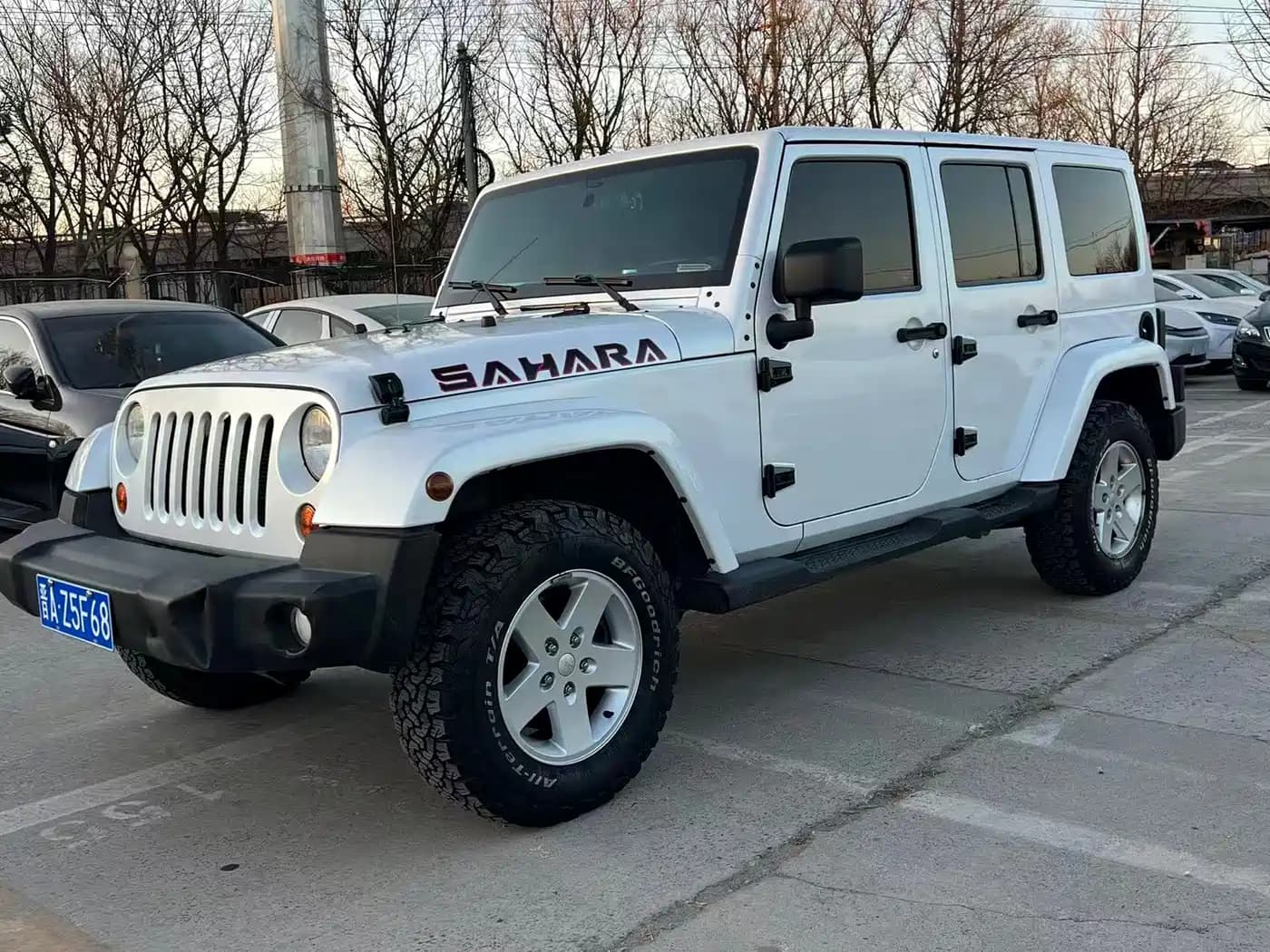 Jeep Wrangler 2011 Model 3.8L Sahara 4-Door