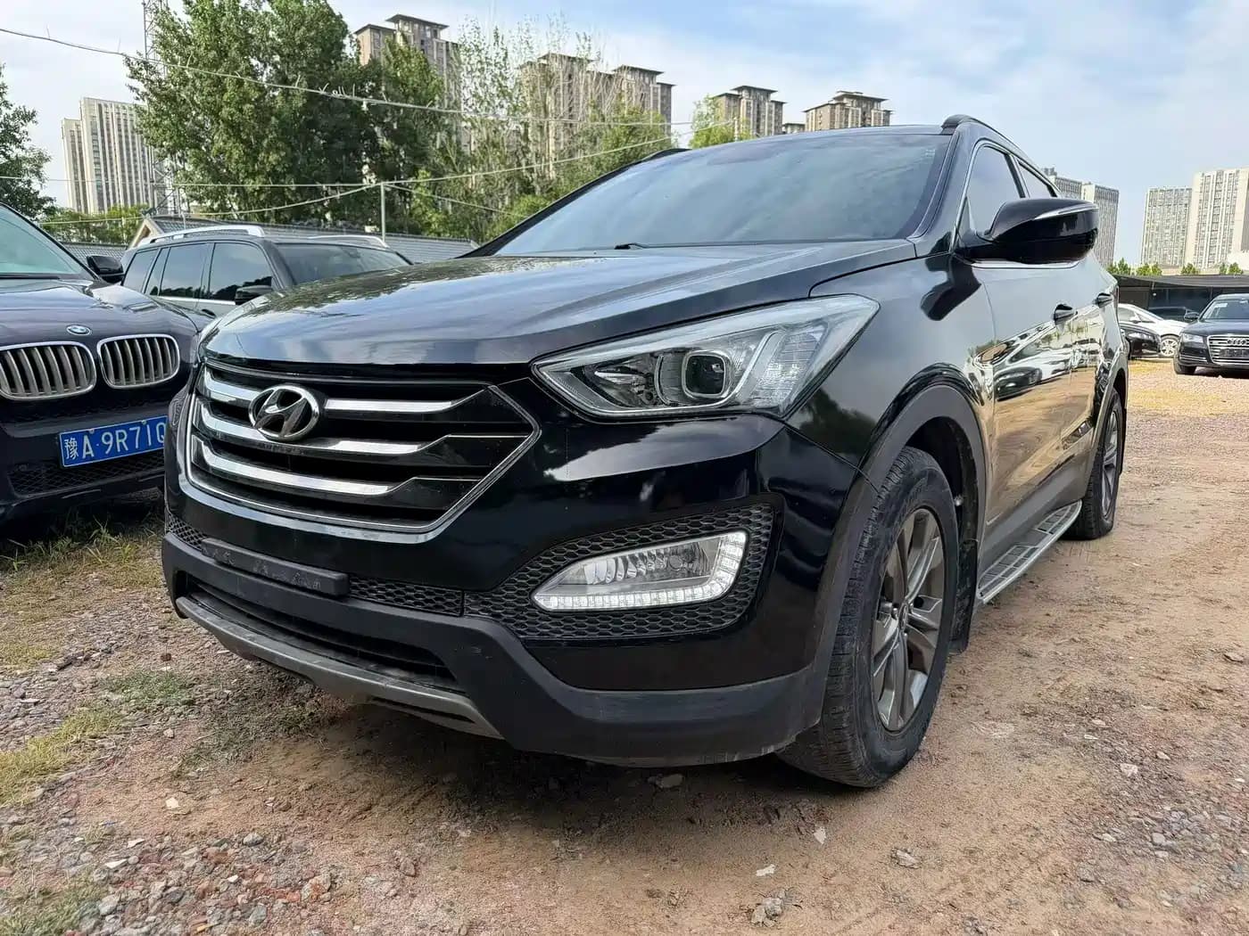 Hyundai Santa Fe 2013 Model 2.4L Automatic 2WD Comfort