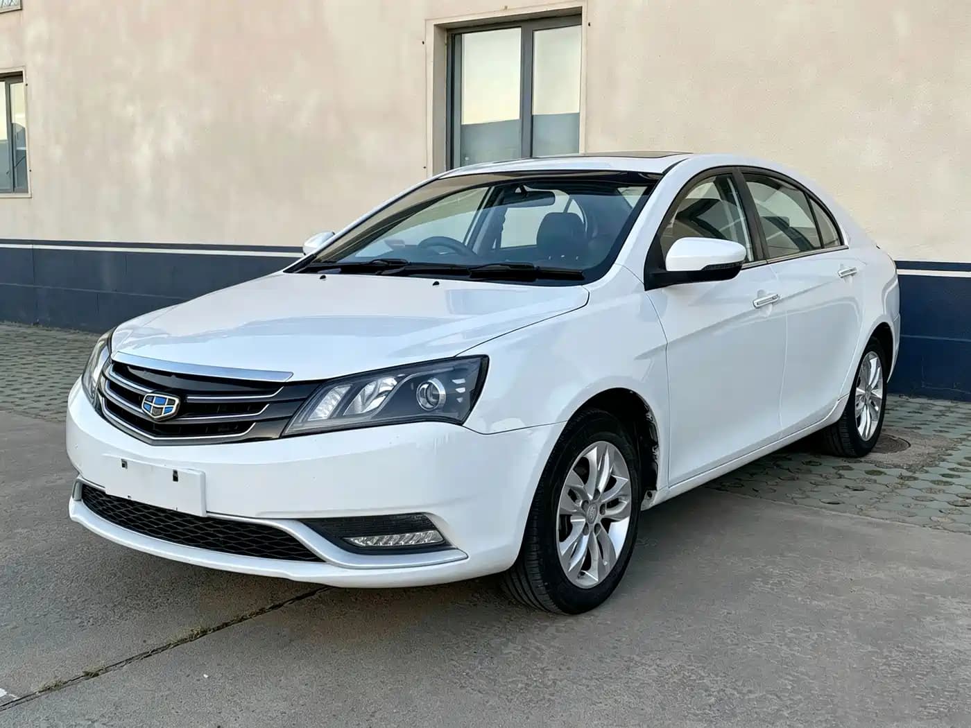 Geely Emgrand 2016 Sedan 1.5L Manual Up Version