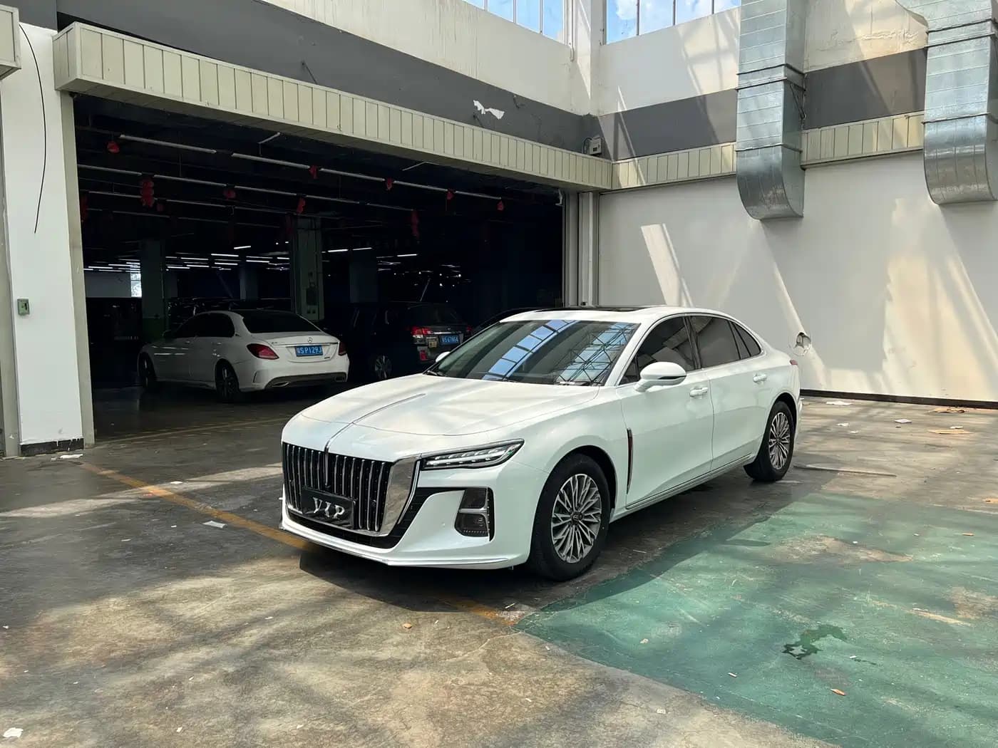 Hongqi H5 2024 1.5T DCT Smart Connect Flag Rhythm Edition