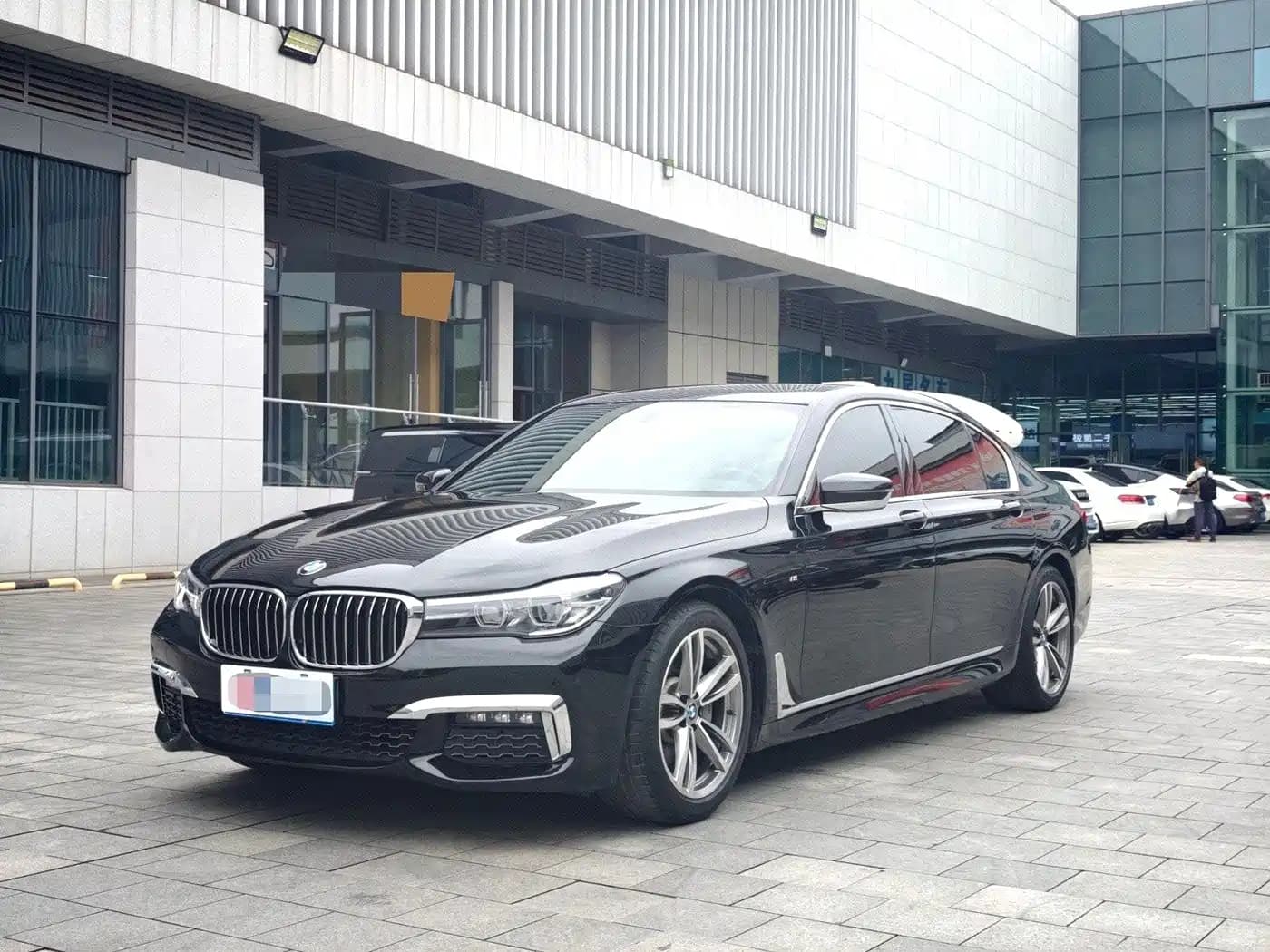 BMW 7 Series 2018 730Li Leading Type M Sport Package