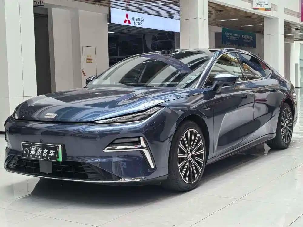 Geely Galaxy Xingyao 8 Galaxy 2025 130km EM-P Starship Edition
