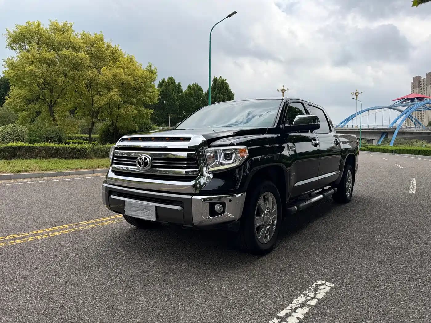 Toyota Tundra 2014 5.7L 1794 Edition