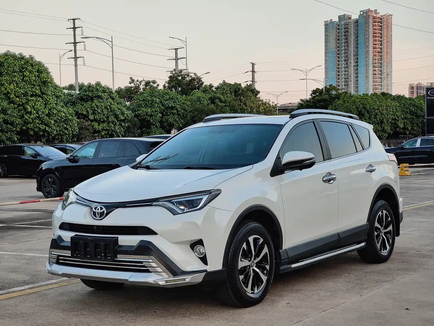 Toyota RAV4 Rongfang 2016 2.0L CVT 2WD Smart (China V)