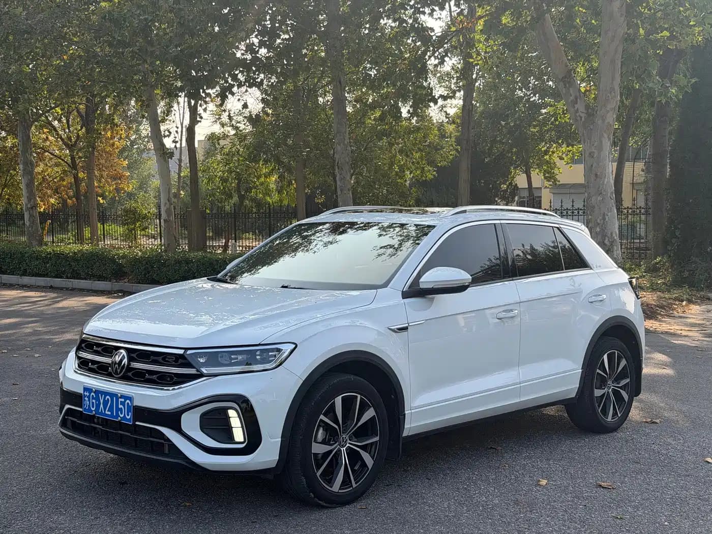 Volkswagen T-ROC 2023 300TSI DSG 2WD Dawn Edition