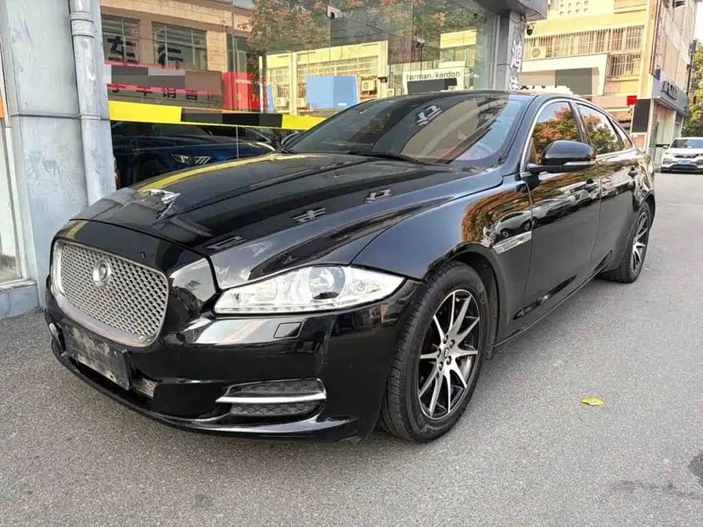 Jaguar XJ 2013 XJL 3.0 SC Panorama Business Edition