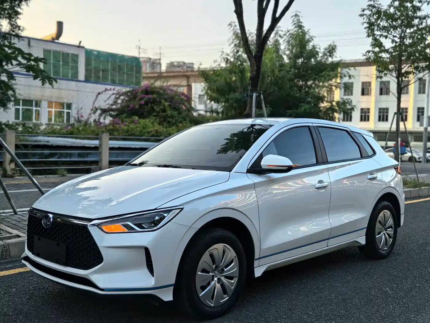BYD BYD e2 2021 Comfort Model