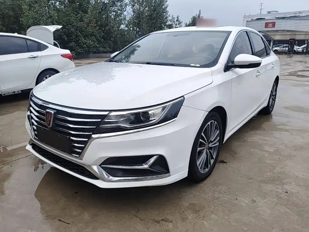 Roewe i6 2020 PLUS 1.6L CVT 4G Connected Glory Flagship Edition