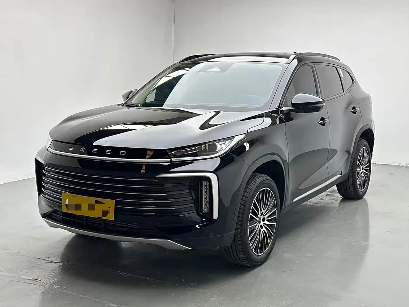 EXEED Lingyun 2025 300T 2WD Night Edition