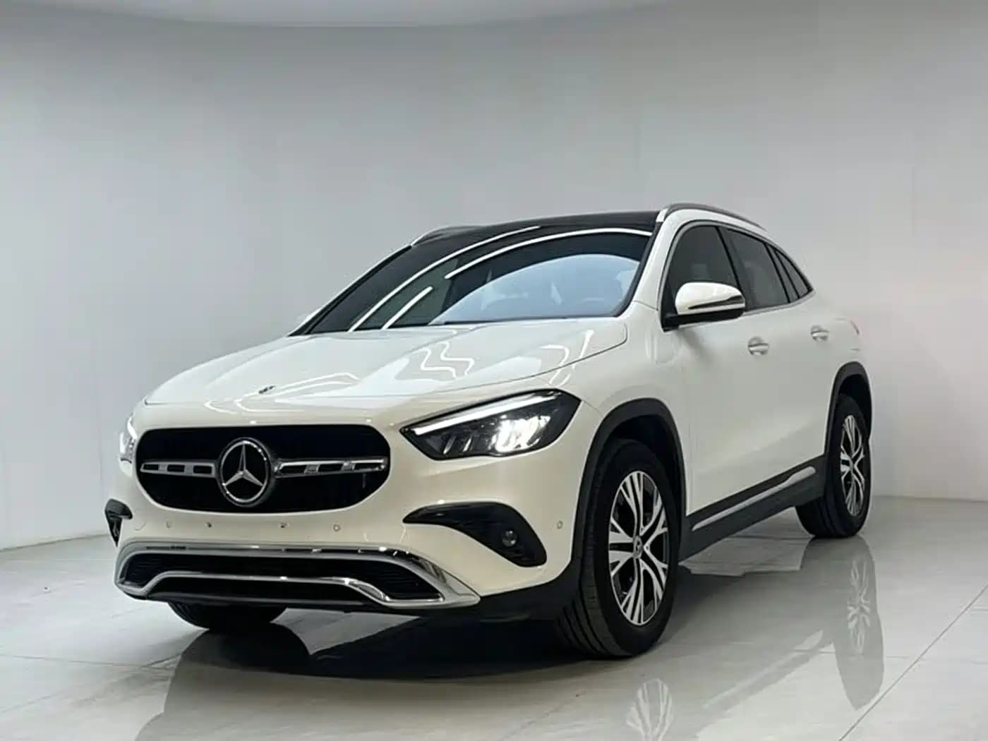 Mercedes-Benz GLA-klasse Mercedes-Benz GLA 2024 GLA 220