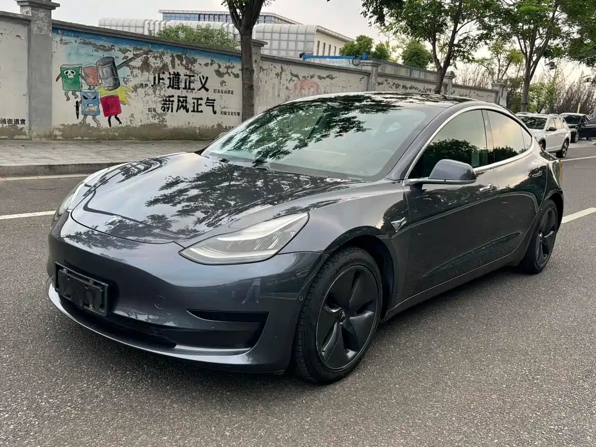 Tesla Model 3 2019 Standard Range Rear-Wheel Drive Upgrade