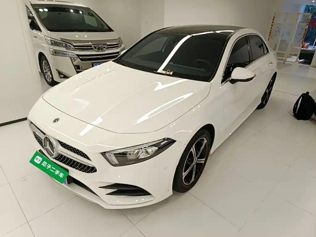 Mercedes-Benz A-Class 2022 Facelift III A 200 L Sport Sedan Fashion