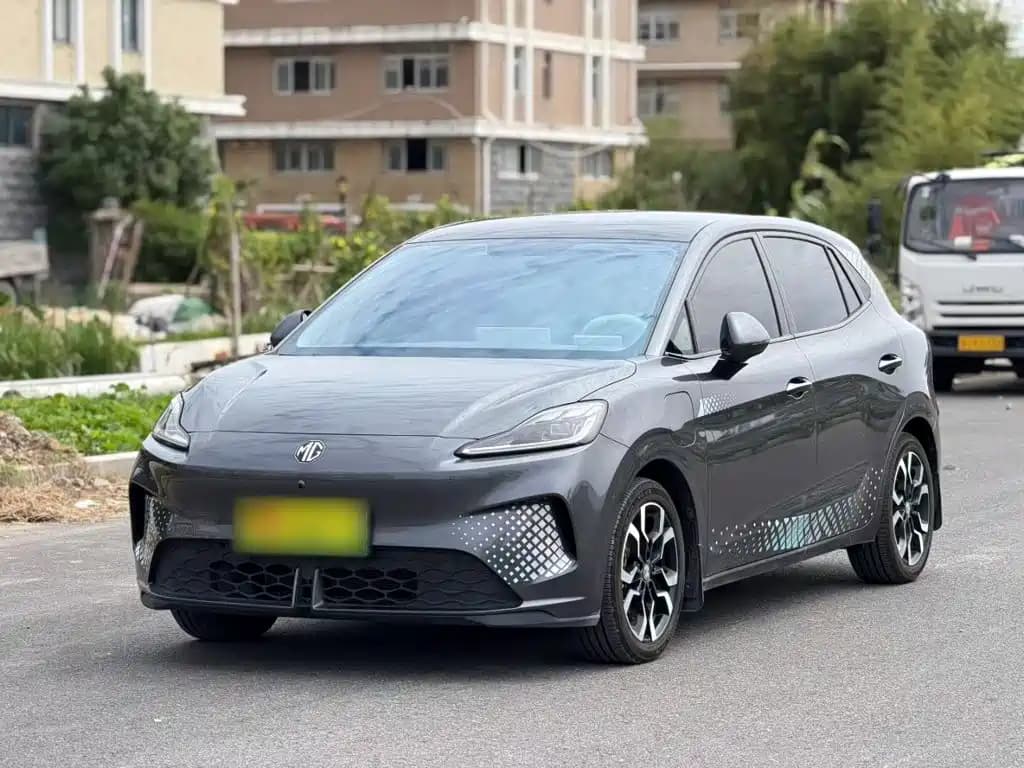 MG MG4 EV 2025 Base Model