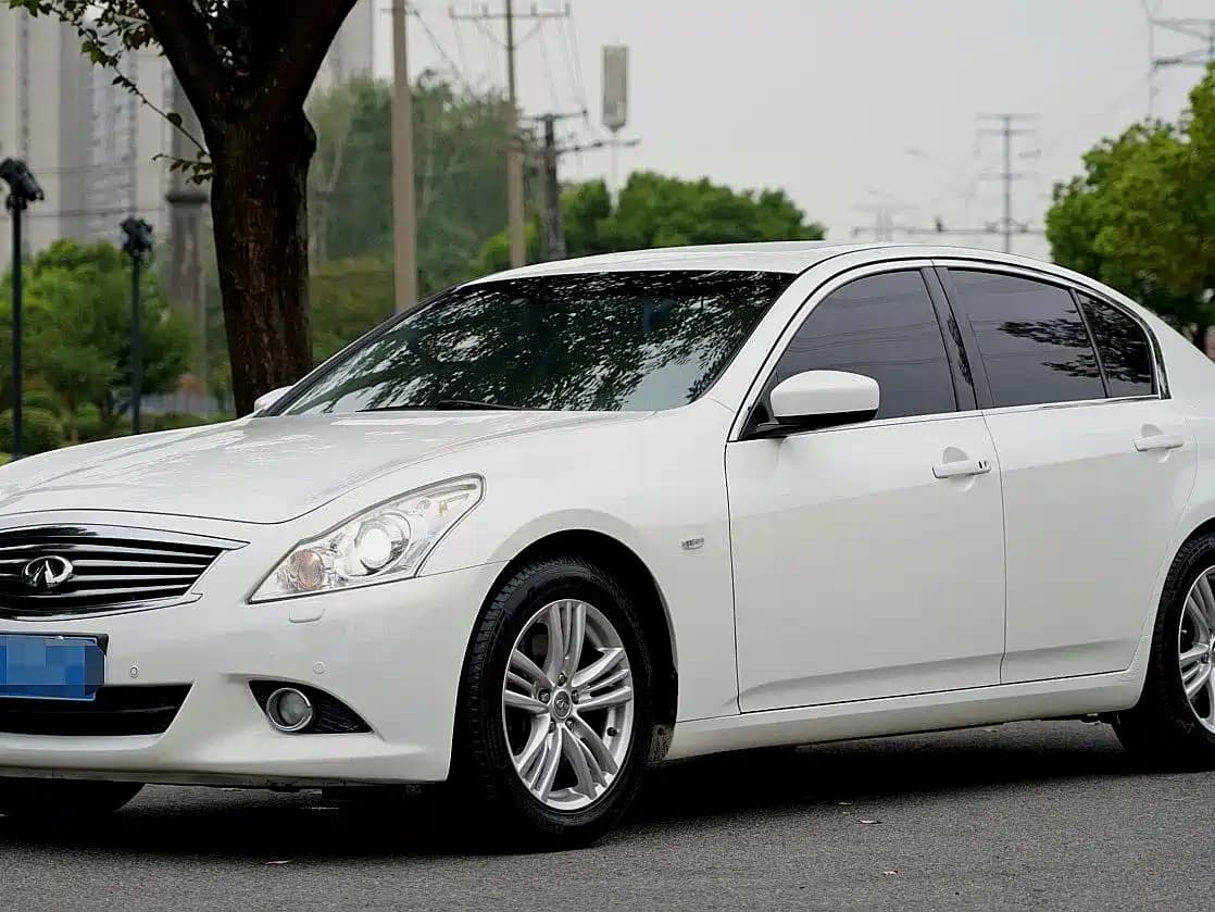 Infiniti G Series 2013 G25 Sedan Luxury Sport Edition