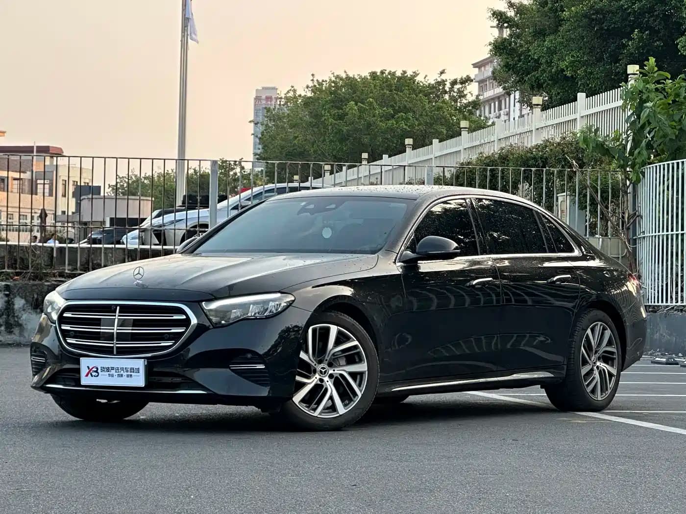 Mercedes-Benz E-Class 2024 E 300 L Fashion