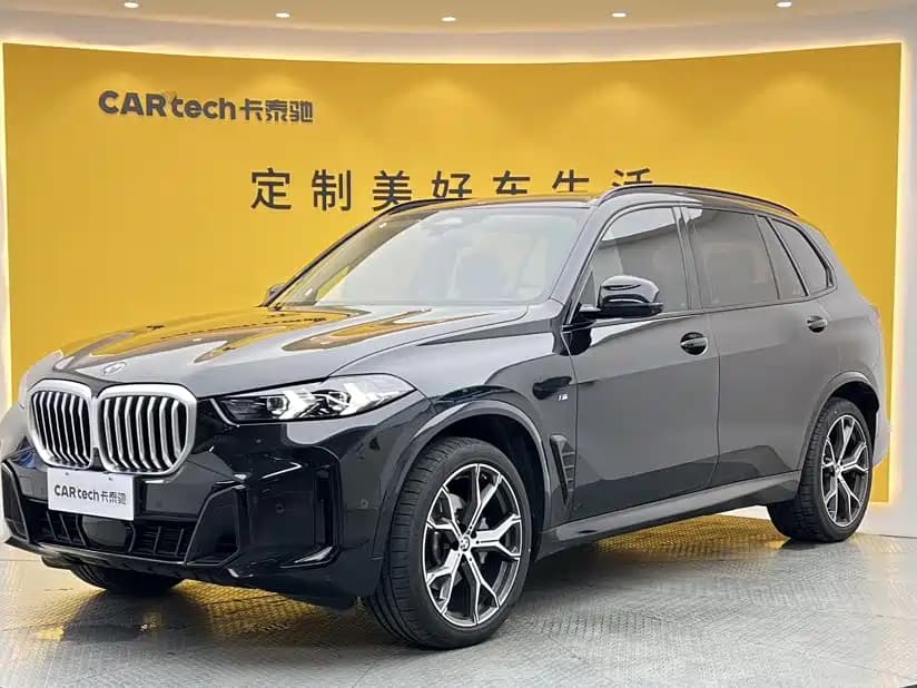 BMW X5 2023 xDrive 30Li Premium M Sport Black Night Package