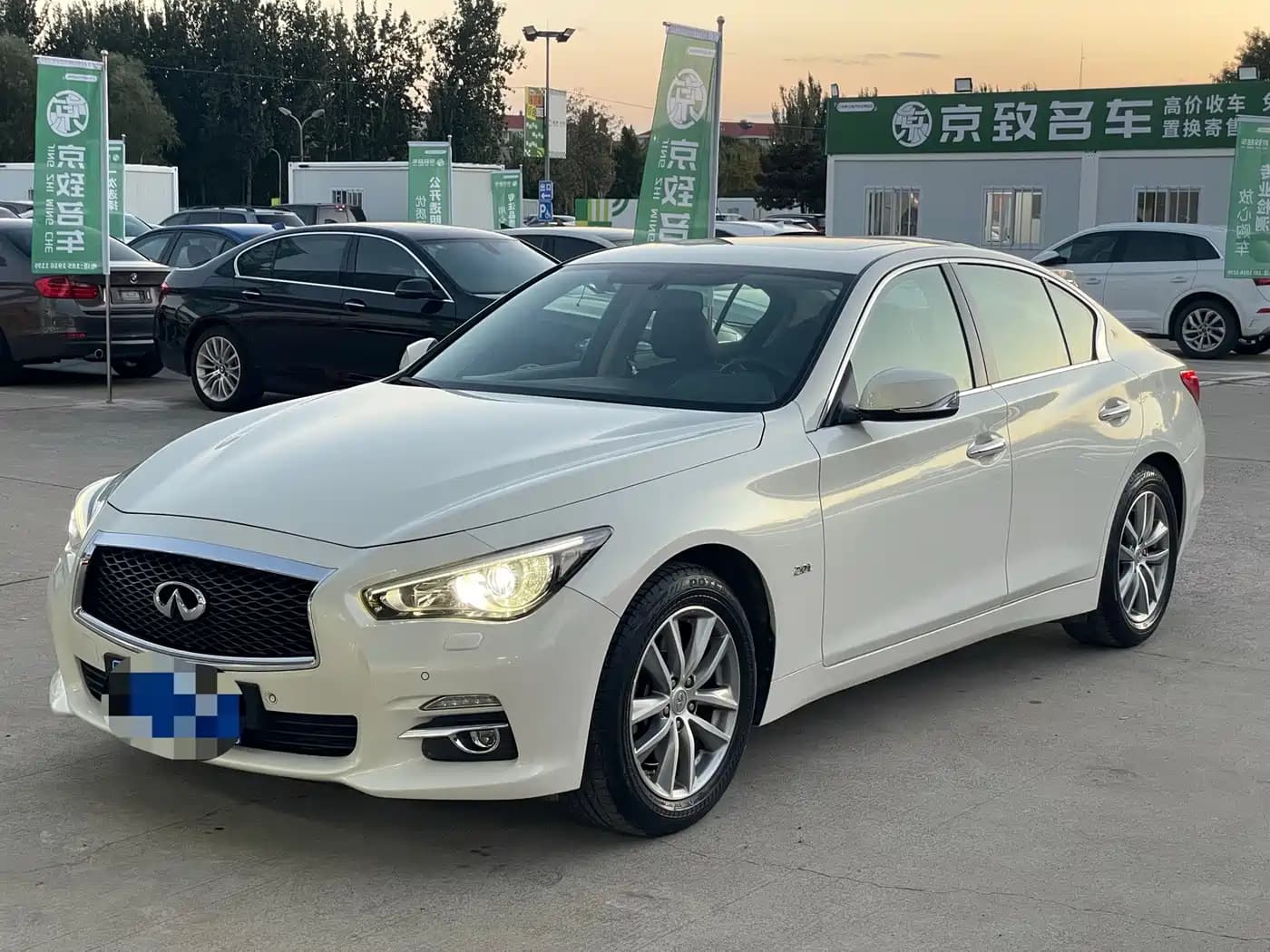 Infiniti Q50 2014 2.0T Comfort Edition