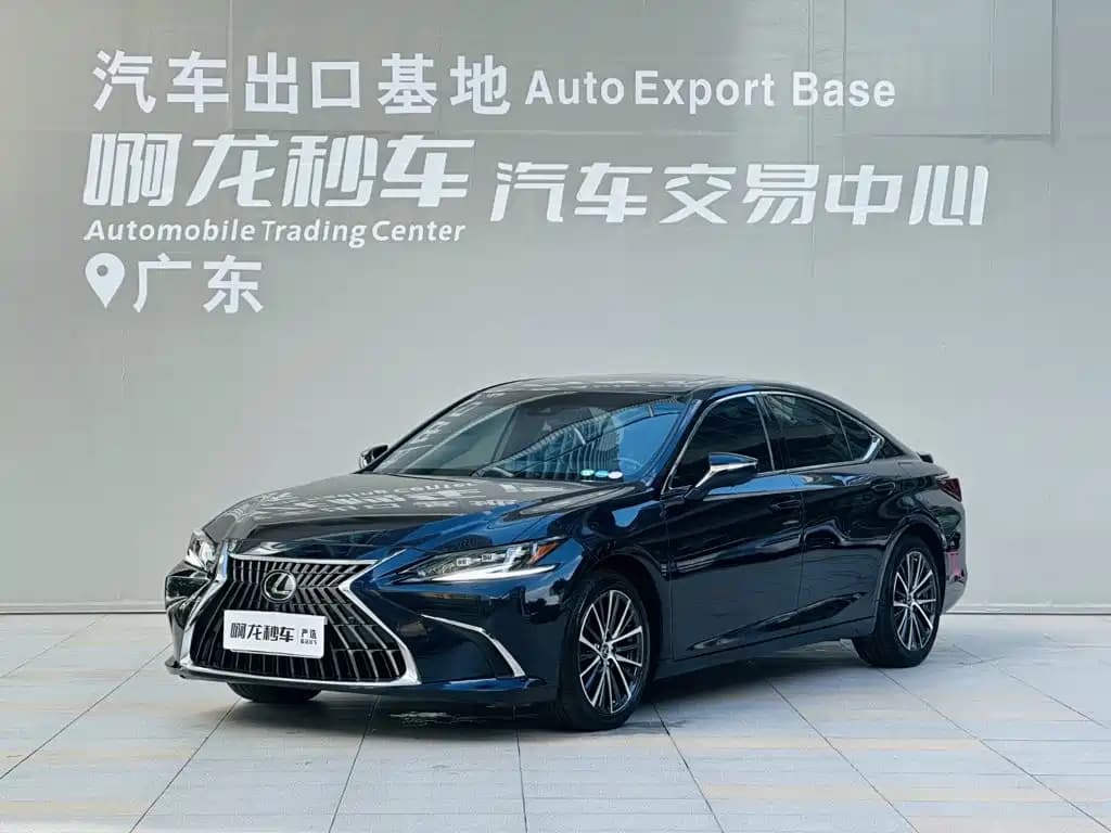 Lexus ES 2022 300h Ultimate Edition