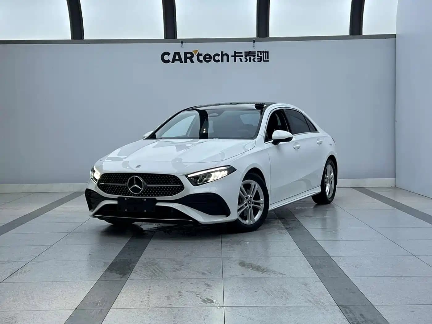 Mercedes-Benz Mercedes-Benz A-Class 2023 A 180 L