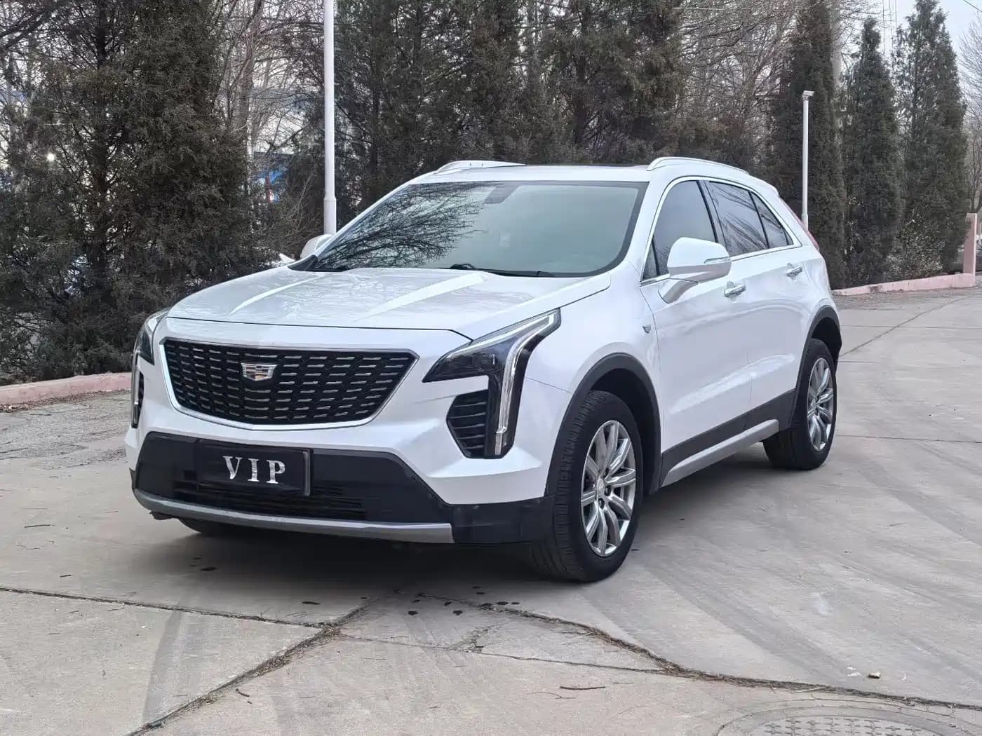 Cadillac XT4 2018 28T FWD Leading Edition