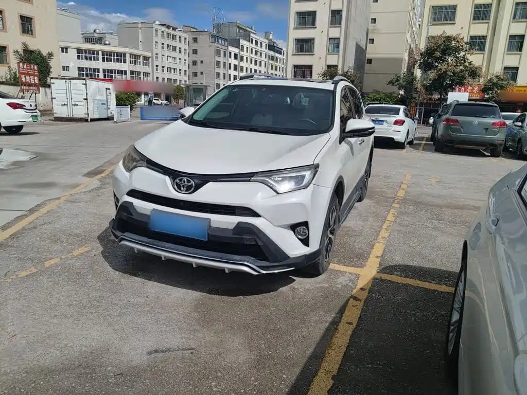 Toyota RAV4 Rongfang 2016 2.0L CVT 4WD New Edge (China V)