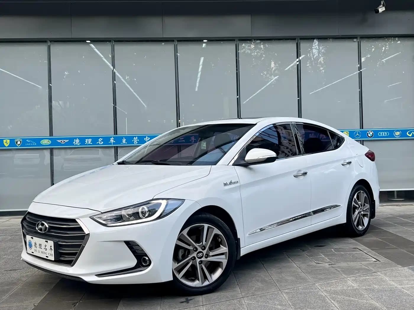 Hyundai Elantra 2016 Model 1.6L Automatic Smart Elite