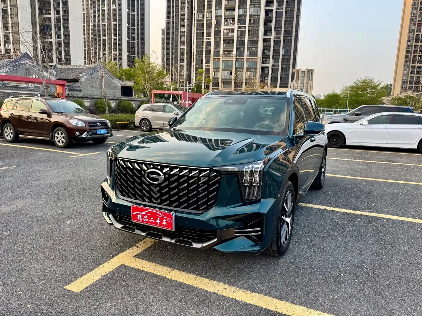 GAC Trumpchi GS8 Trumpchi 2022 Pilot Series 2.0TGDI 2WD Premium Edition (6-Seater)