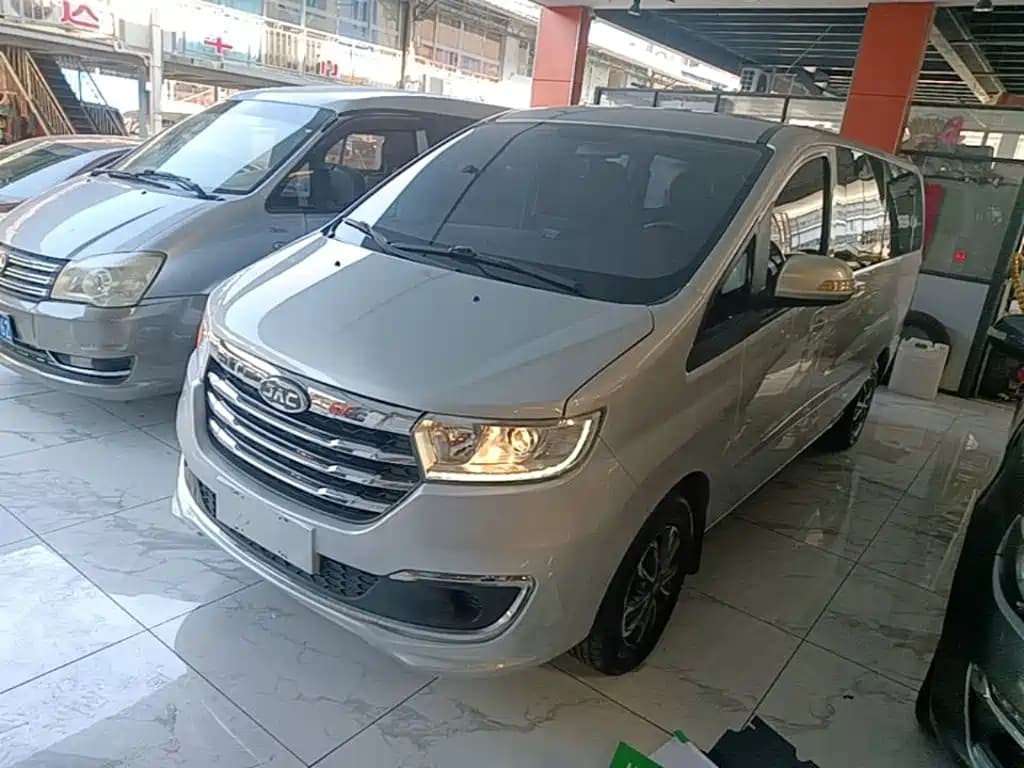 JAC Refine Refine M3 2023 PLUS 1.5T 7/8-seater Smart Connect Edition