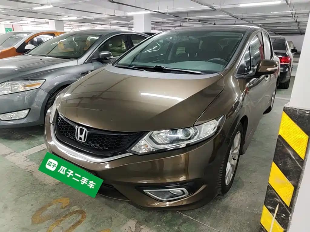 Honda Jade 2016 1.8L CVT Luxury Version 5-seater
