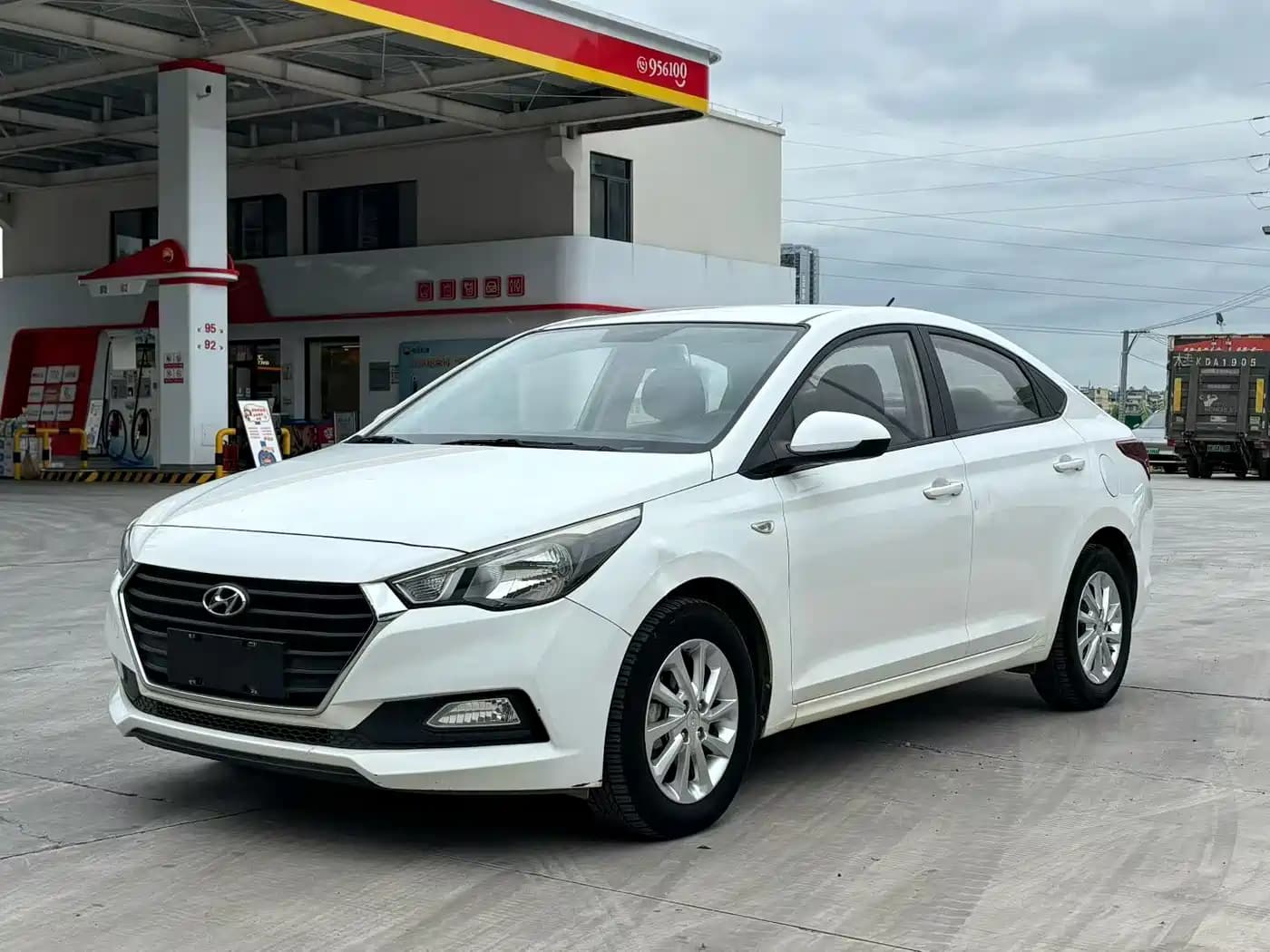 Hyundai Hyundai Verna 2016 1.4L Automatic Cool Edition GLS