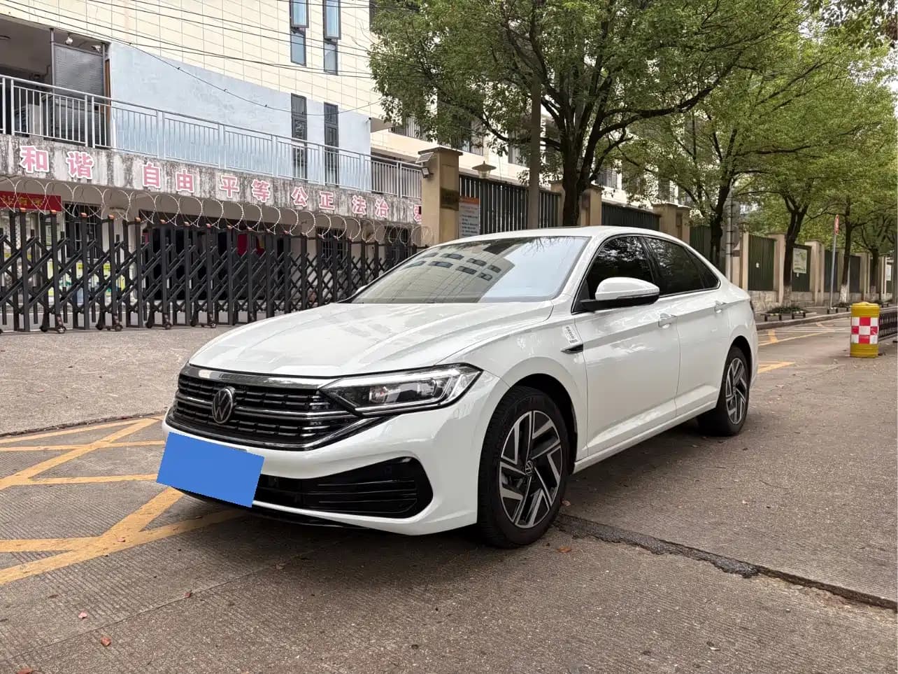 Volkswagen Jetta Sagitar 2025 Model Year Facelift 300TSI DSG Soaring Edition