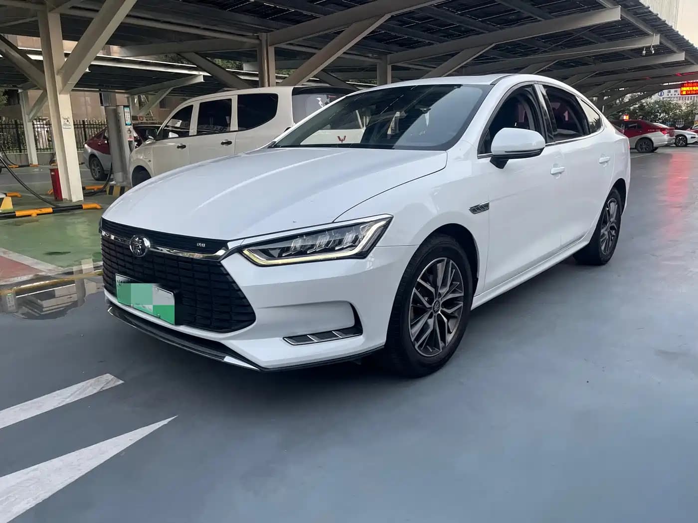 BYD Qin Pro New Energy 2019 EV Super Edition Standard Smart Connect Leading Style