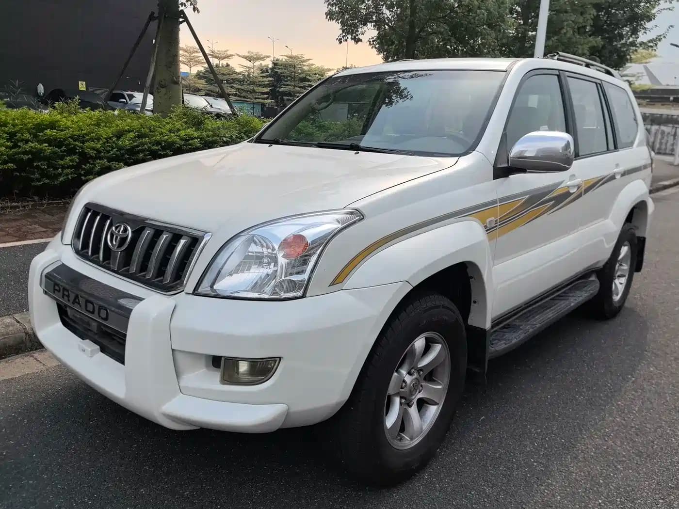 Toyota Prado (Import) 2004 VX 4.0