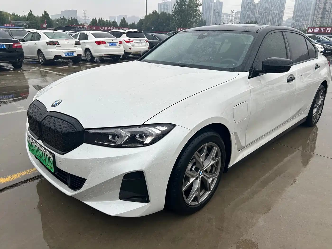BMW i3 2025 eDrive 35 L
