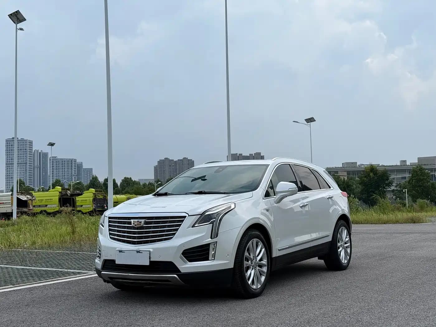 Cadillac XT5 2017 Anniversary Edition 28T 4WD Platinum