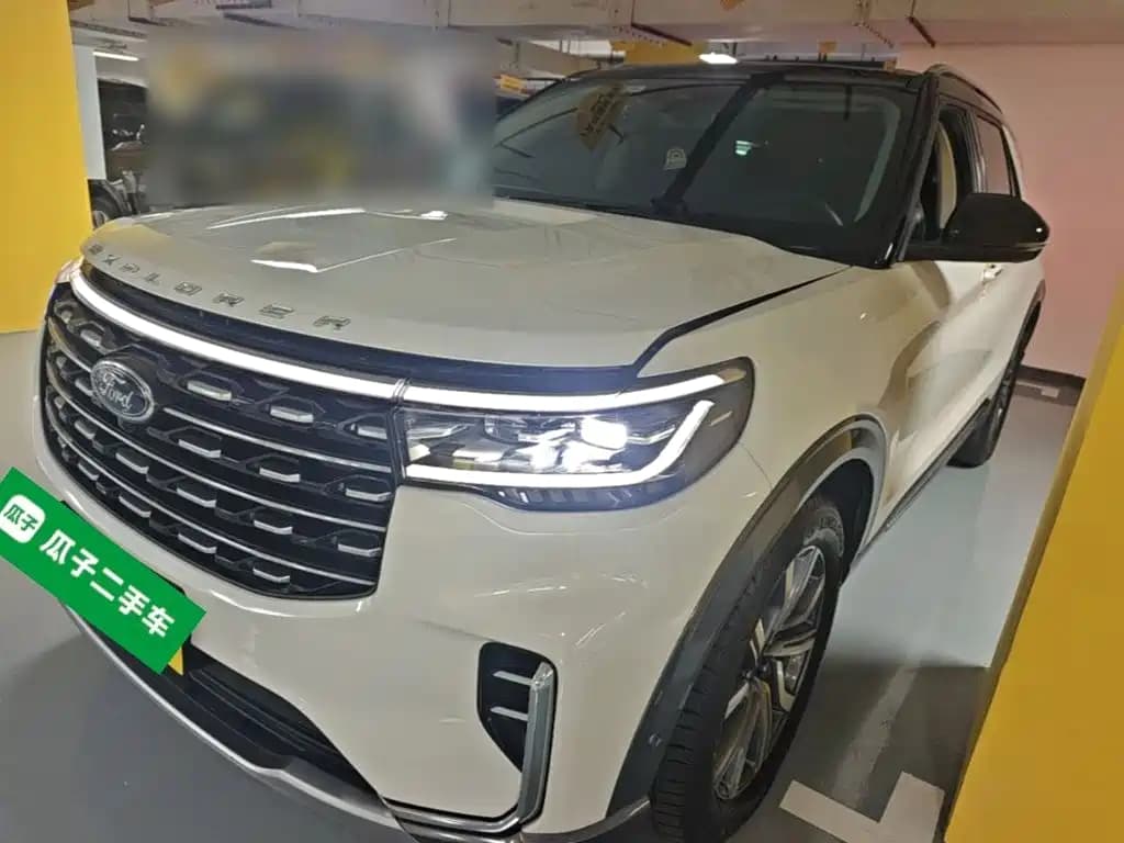Ford Explorer 2023 EcoBoost 285 AWD Titanium Edition 7-Seater