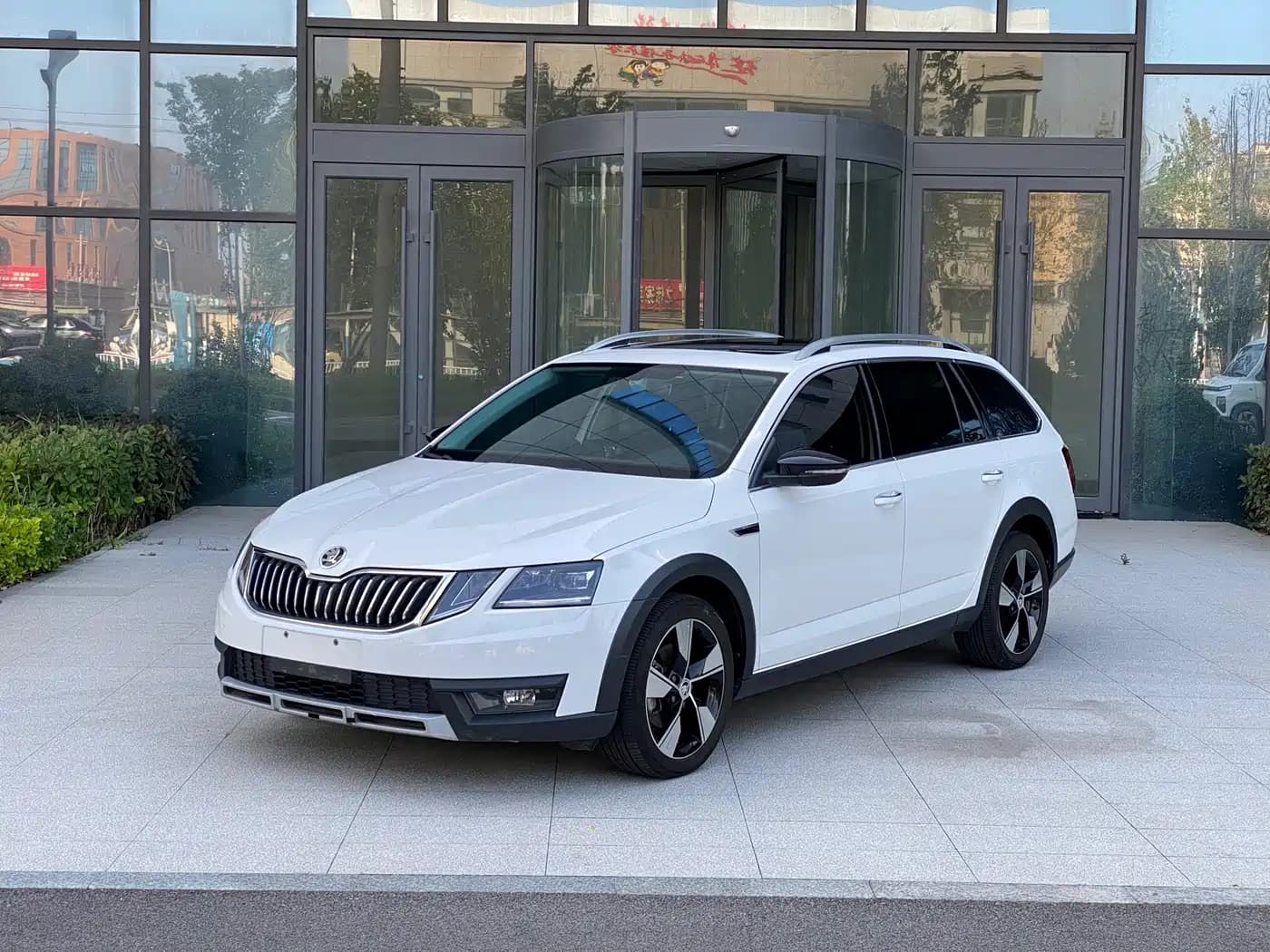 Skoda Octavia Škoda 2019 Wagon TSI280 DSG Luxury Edition China V