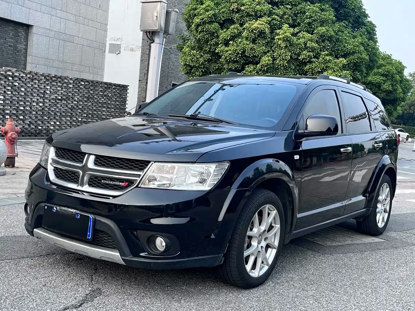 Dodge Journey 2013 Model 2.4L 2WD Premium Edition