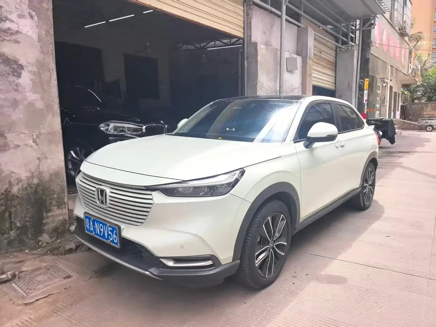 Honda Vezel 2023 1.5L CVT Luxury Edition