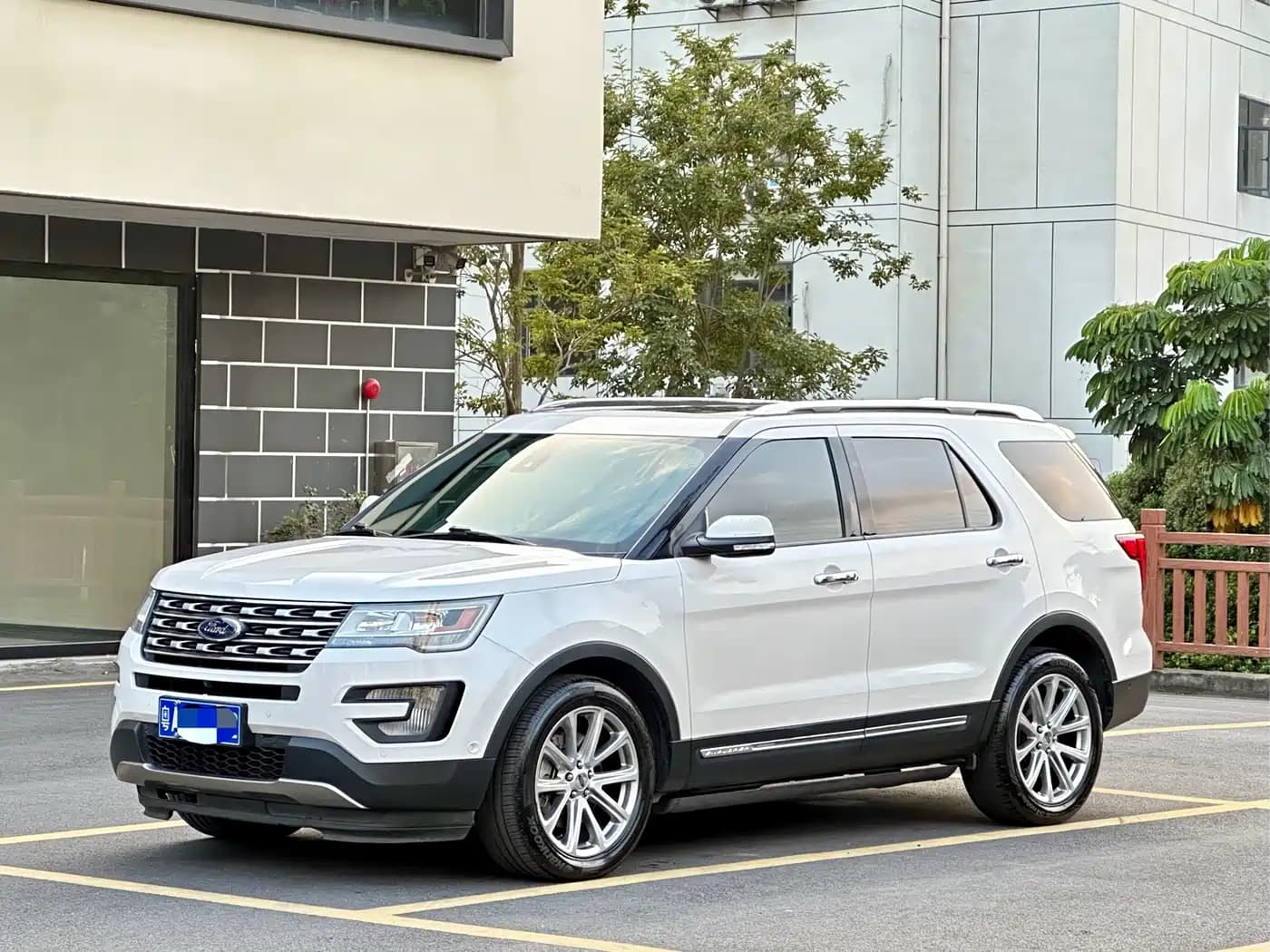 Ford Explorer (Import) 2016 2.3T Elite Edition